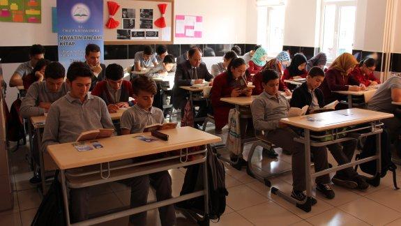 "Hayatın Anlamı Kitap" Okuma Projesi Kapsamında  Ürgüp Anadolu İmam Hatip Lisesine Ziyaret