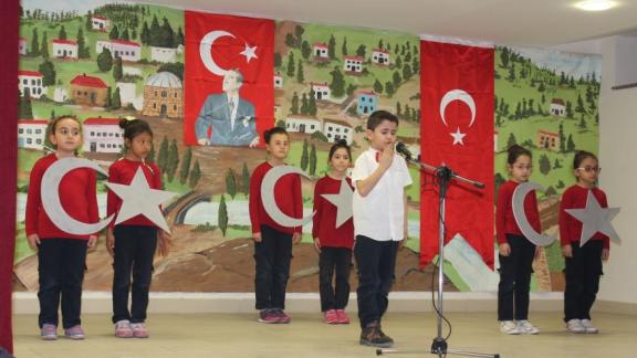 Okullarımız Arasında İstiklal Marşını Güzel Okuma Yarışması Düzenlendi