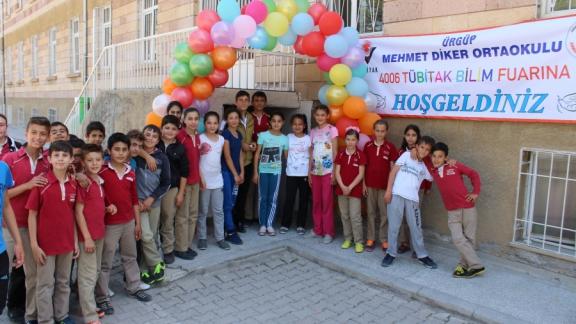 Mehmet Diker Ortaokulunda "TÜBİTAK 4006 Bilim Fuarı" Açılışı Yapıldı