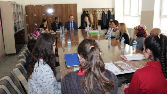 Mehmet Diker Ortaokulunda 2. Ortak Sınava Hazırlık ve Hedef Belirleme Toplantısı Yapıldı