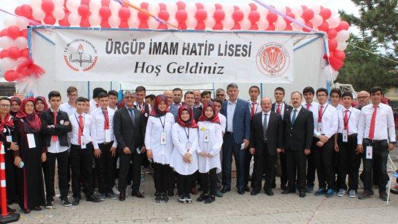 Ürgüp Anadolu İmam Hatip Lisesinde TÜBİTAK 4006 Bilim Fuarı Açılışı Yapıldı