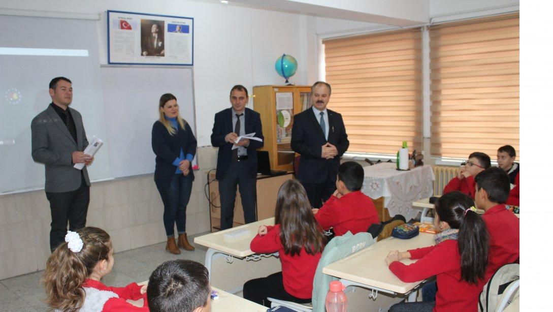 Milli Eğitim Bakanlığımızın Bülteni ''BİZDEN''  Türkan Diker İlkokulu Öğrencilerine Dağıtıldı.