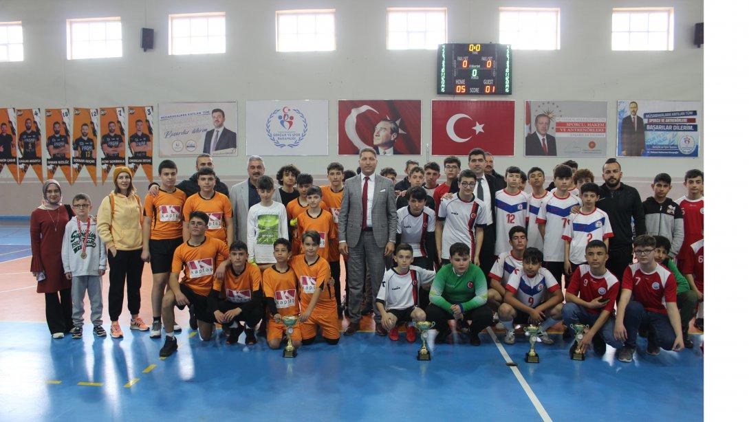 Ortaokullar arası Futsal Turnuvası Düzenlendi.
